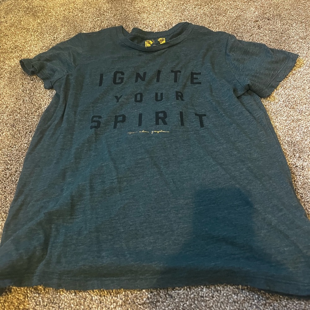 Women’s tee